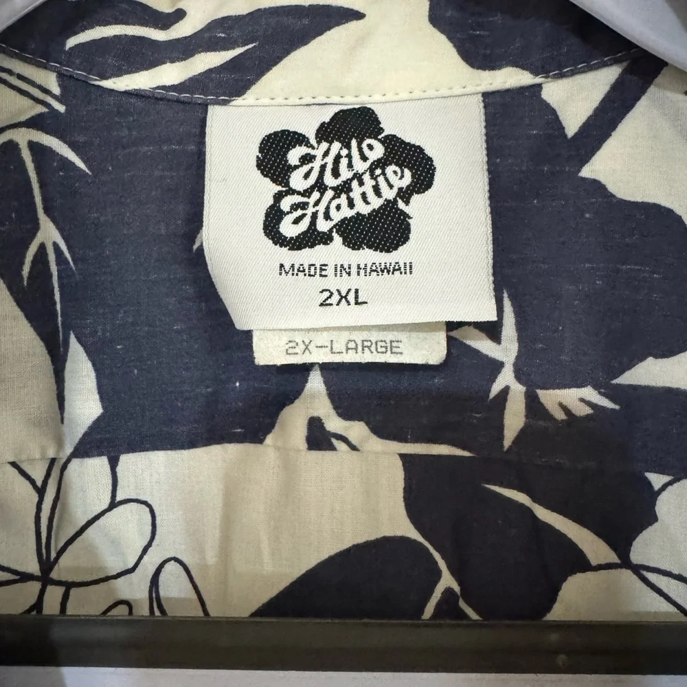 True Vintage HILO HATTIE Black Label Tropical Hawaiin Aloha Shirt Size 2XL - Picture 4 of 6